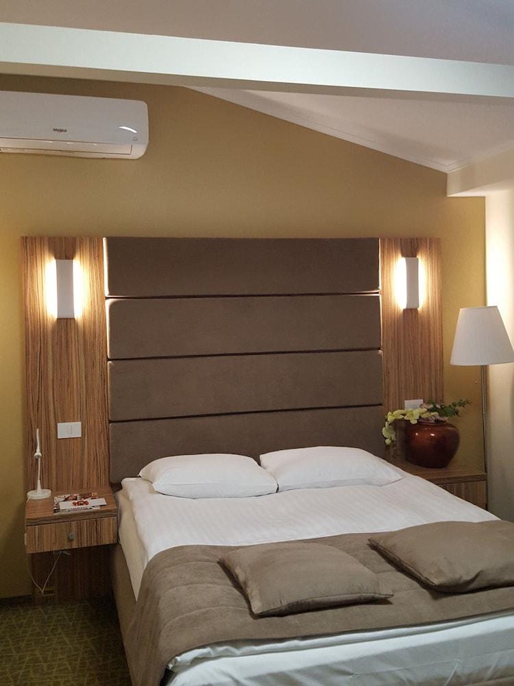 Hotel Tecadra Pipera Экстерьер фото