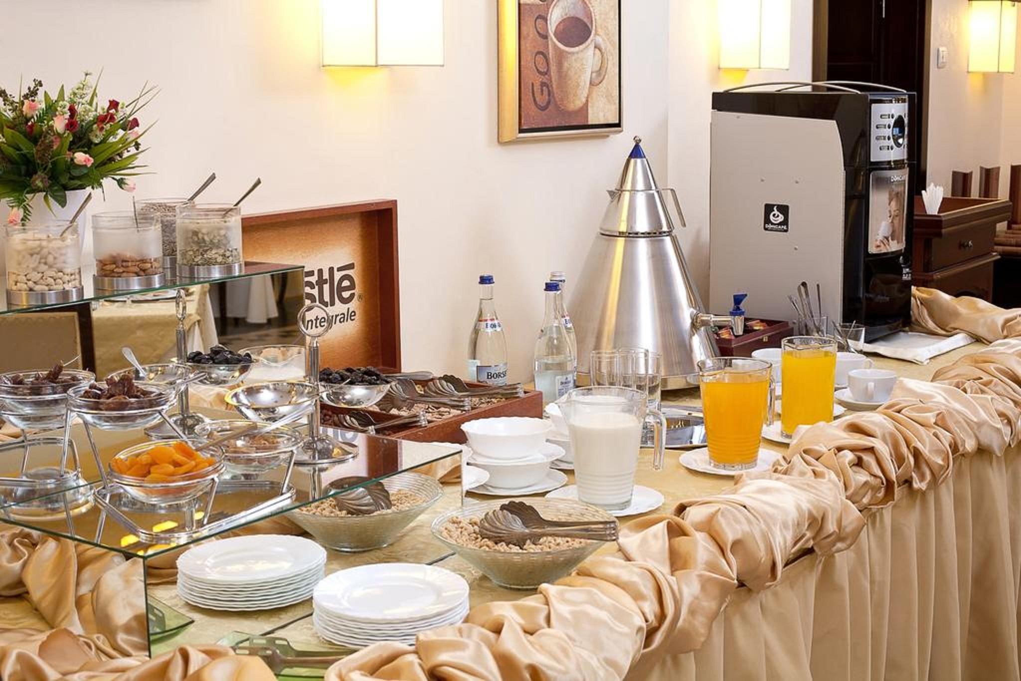 Hotel Tecadra Pipera Экстерьер фото